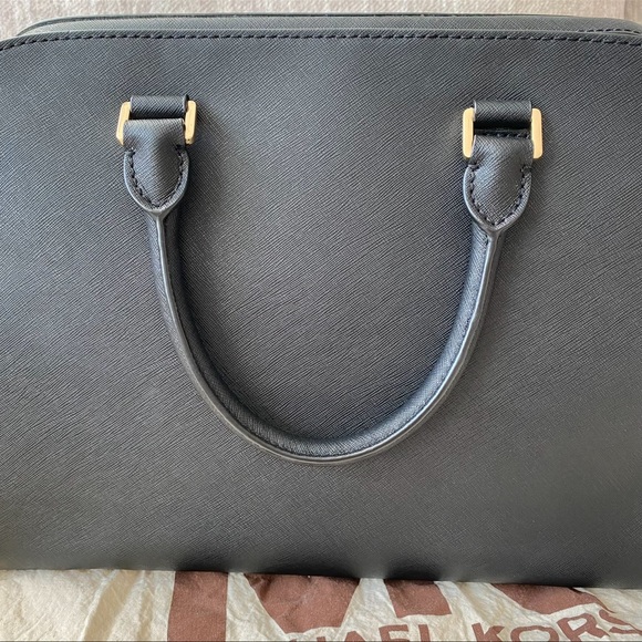 MICHAEL KORS Cindy Large Leather Dome Satchel - Picture 10 of 16